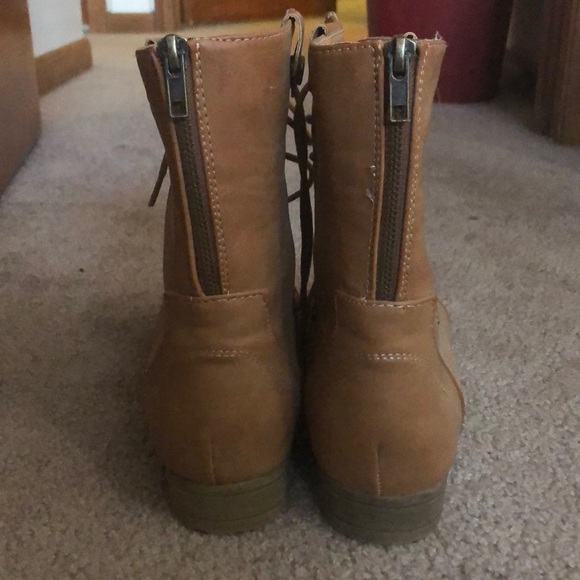 Brown wet seal mid-calf boots size 9 - Picture 3 of 5